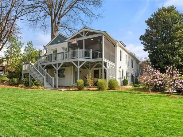 525 Lockland Ave, Winston Salem, NC 27103