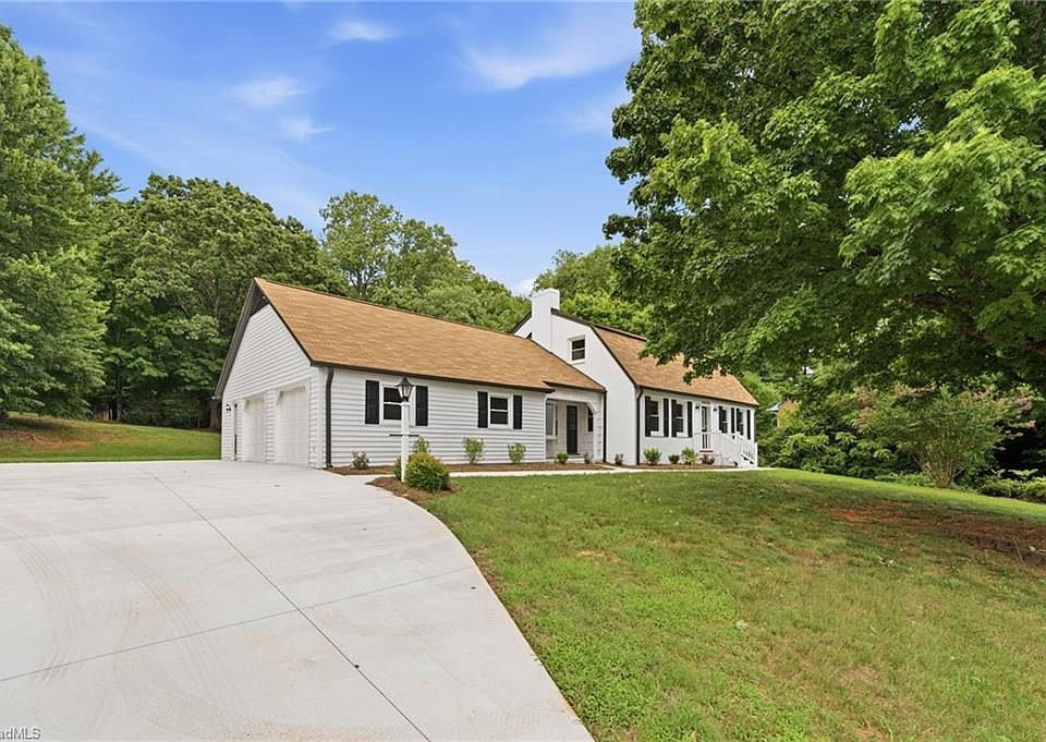 1st image of 3721 Herchel Ln