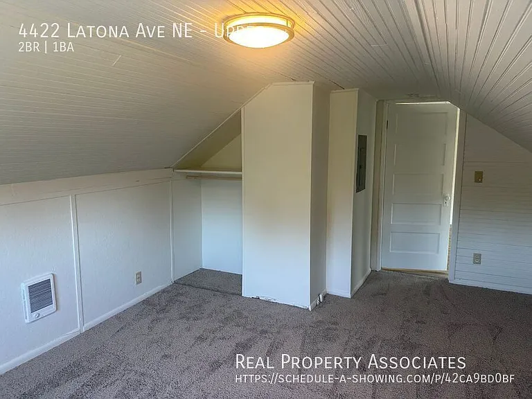 4422 Latona Ave NE #UPPER — Photo 7