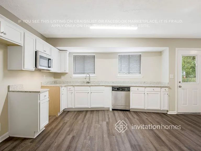 4421 Blackbirch Ln — Photo 10