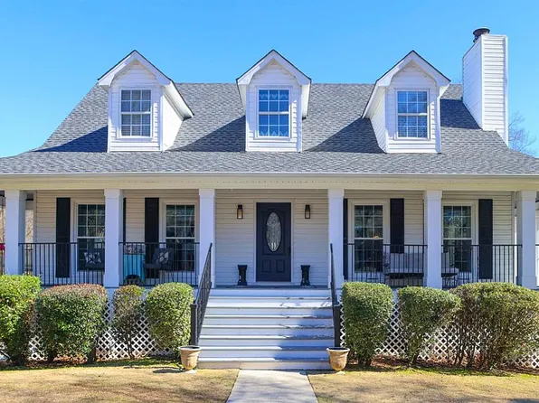 524 Olde Towne Ln, Alabaster, AL 35007