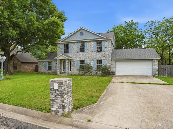 1201 Burkett Cir, Cameron, TX 76520