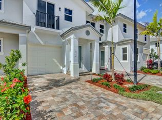 6954 Pines Cir, Coconut Creek, FL 33073