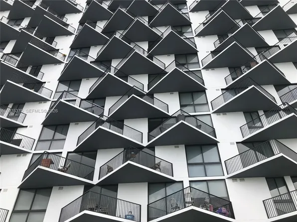 5252 NW 85th Ave APT 1203, Doral, FL 33166