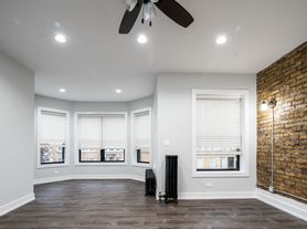 6100-6118 N Winthrop