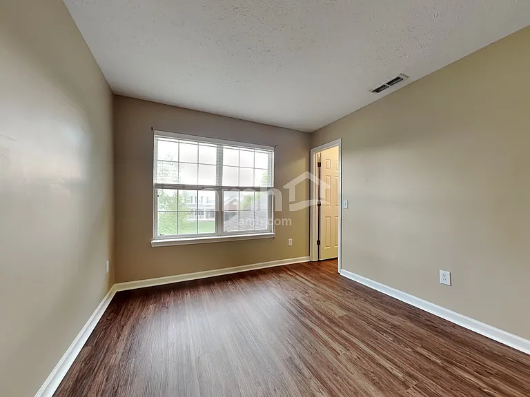 10942 Alamosa Dr — Photo 22