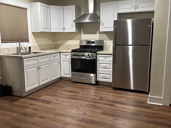 4th image of 7532 S Hobart Blvd