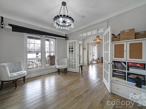 4th image of 786 Stratford Run Dr
