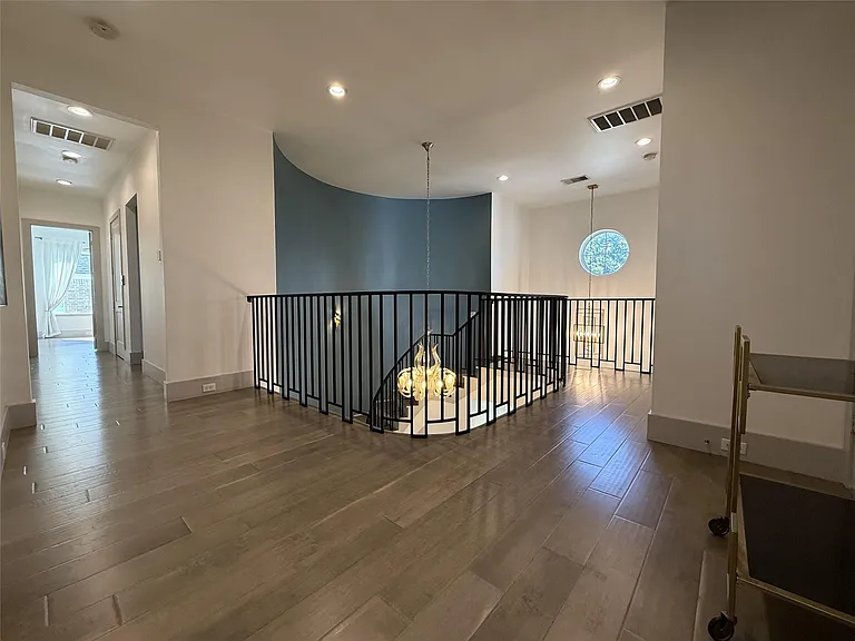 4043 Tartan Ln — Photo 32
