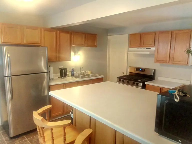 721 Watson Ave — Photo 2