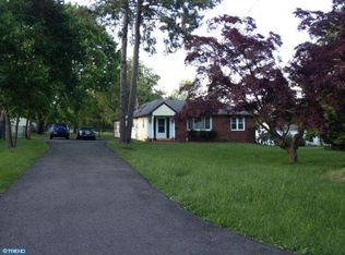 4001 Orchard Ln, Philadelphia, PA 19154