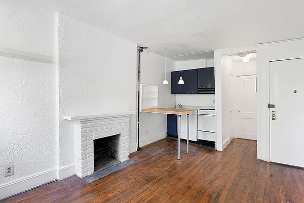 Rented by Halstead Real Estate | media 5