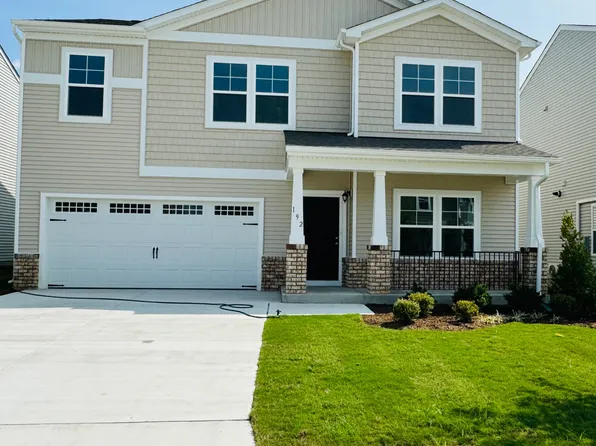 192 Peck Ln, Suffolk, VA 23434
