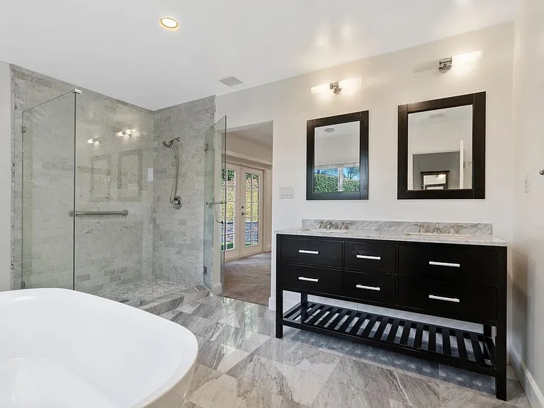 3504 Tuller Ave — Photo 4