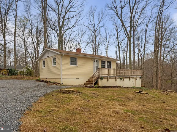 1047 Lakeview Dr, Stafford, VA 22556
