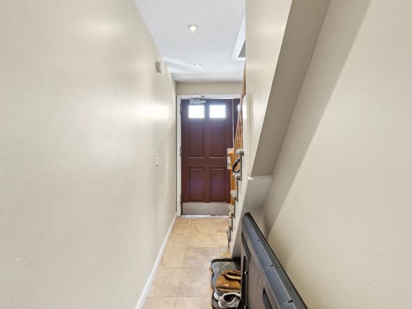 manchester-new-hampshire-95345048 picture