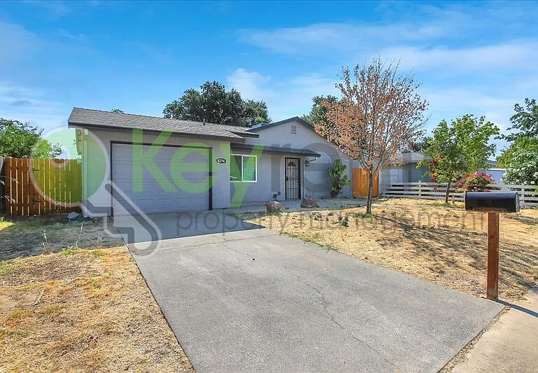 8256 Manhart Way — Photo 32