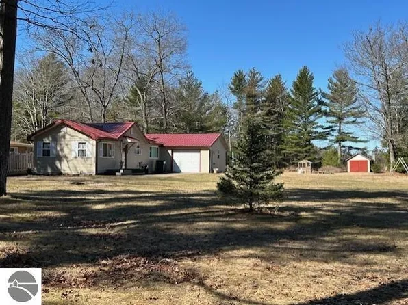 22 S Baldwin Resort Rd, East Tawas, MI 48730