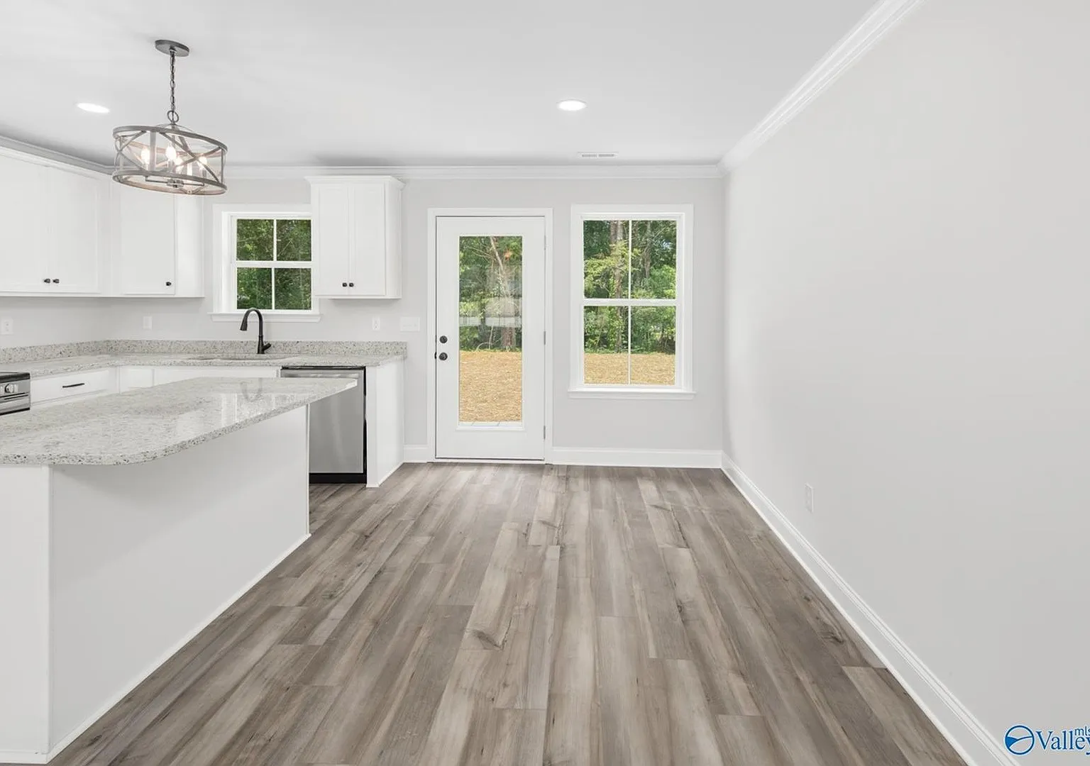 Beautiful Rental Home In Arab, al! — Photo 4