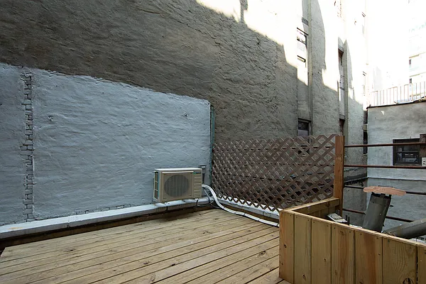 Rented by R New York | media 15