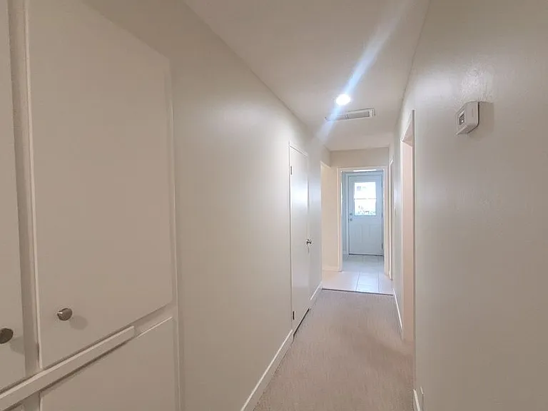 1270-1272 Meredith Way — Photo 12