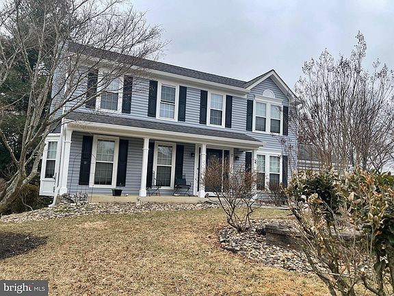 2nd image of 2 Ivy Hill Dr
