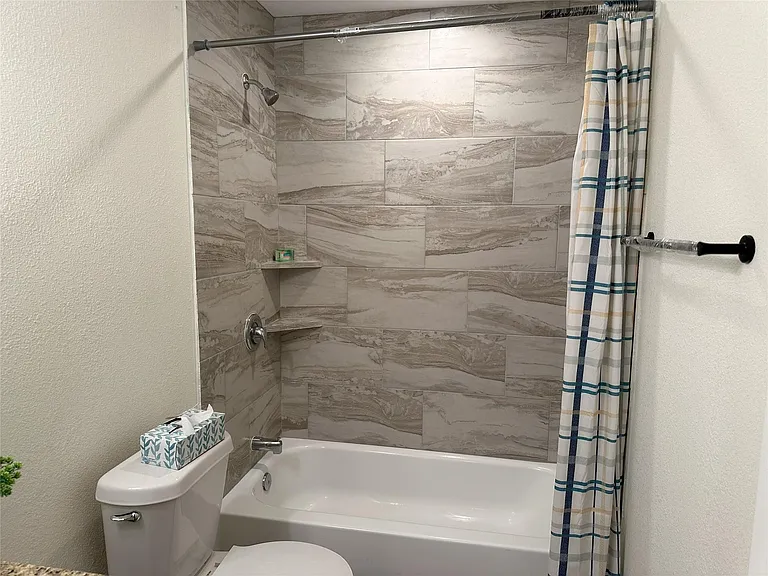 16625 E Lynbrook — Photo 16