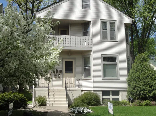 142 Emerald St SE APT 1R, Minneapolis, MN 55414
