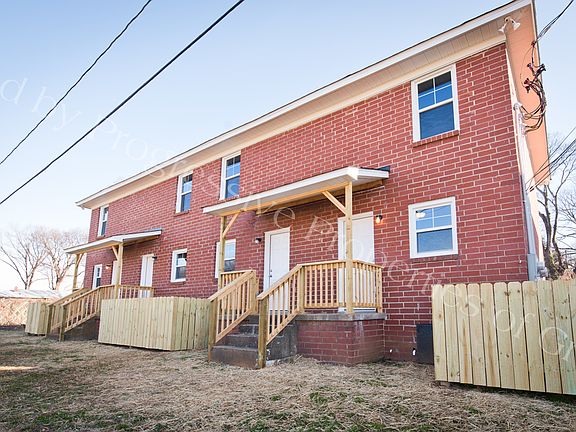 3rd image of 411 Hagood St #G