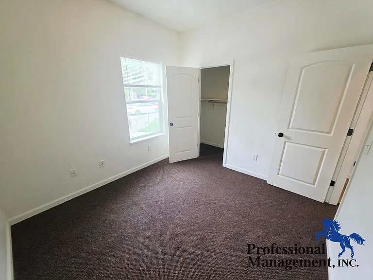 4115 State Ave — Photo 7