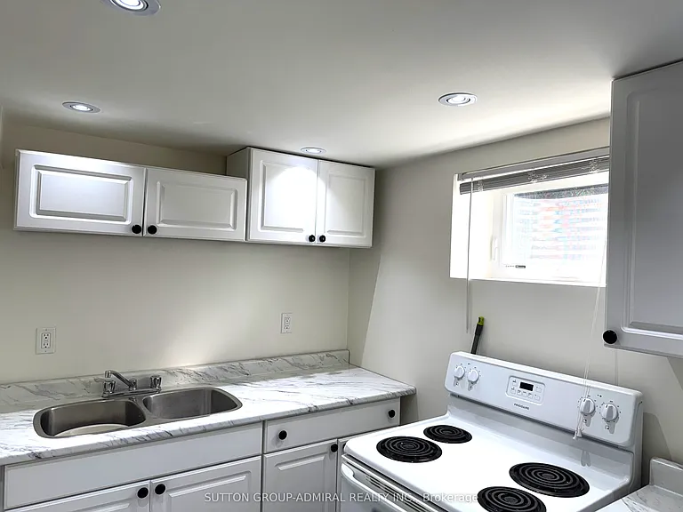 35 Coppermill Dr — Photo 31