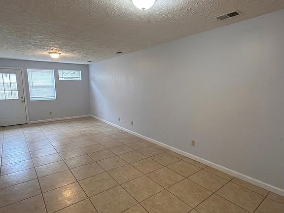 2nd image of 512 Beveridge St #S
