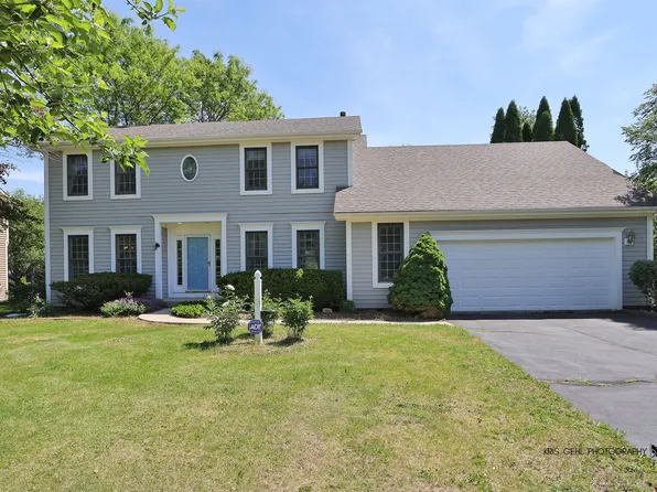 4002 Acacia Dr, Crystal Lake, IL 60012
