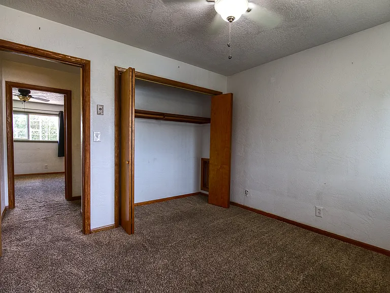 1180 Fairmount Ave S — Photo 19