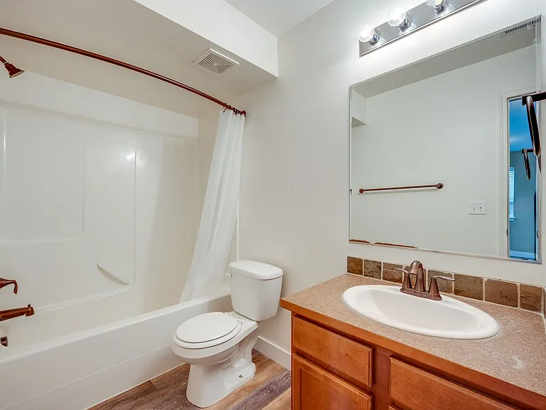 1262 SW Selway Ln — Photo 21