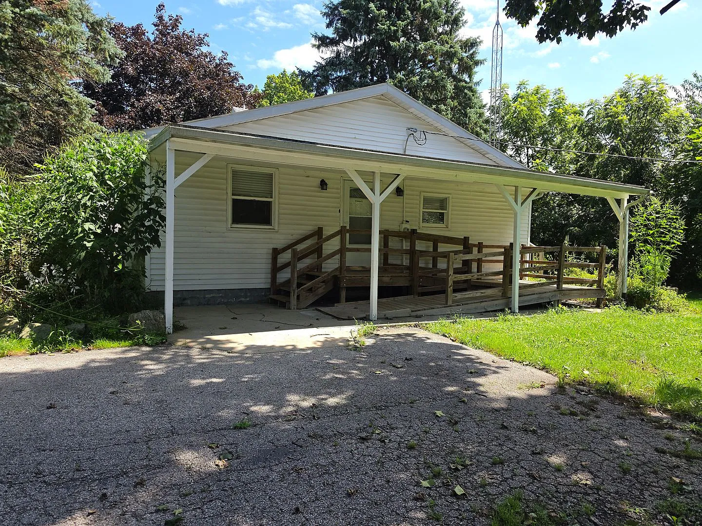 3 bedroom home Eau Claire — Photo 2