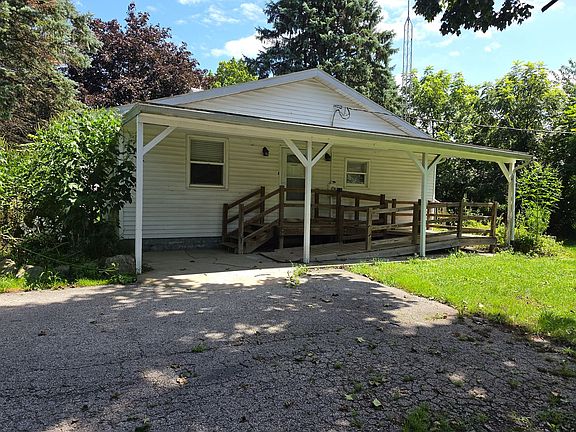 2nd image of 7028 Bailey Rd