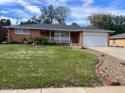 504 Regent Rd, Salina, KS, 67401