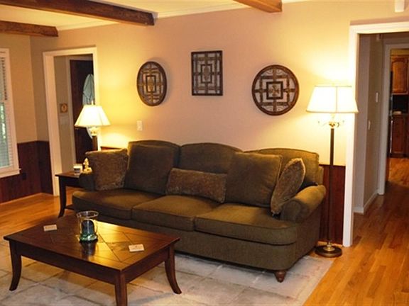 5th image of 100 Montverde Dr