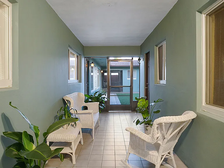 2223 SE 6th St #3 — Photo 18
