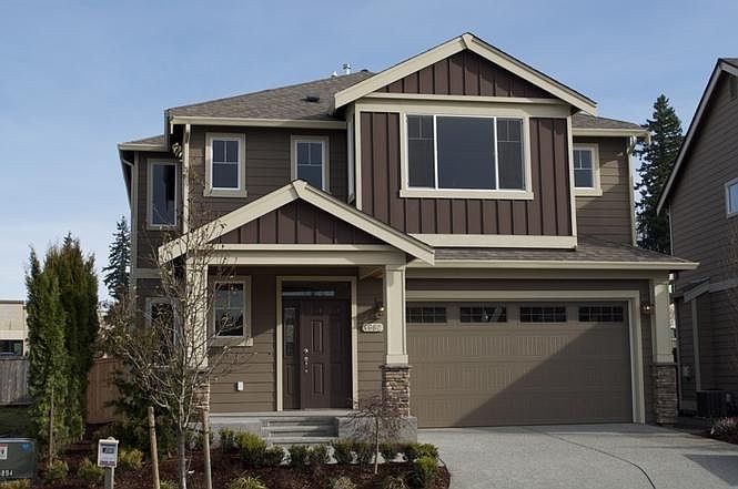 2nd image of 4662 Arbors Cir