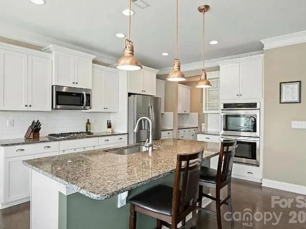 130 Carolina Ash Ln, Mooresville, NC 28117