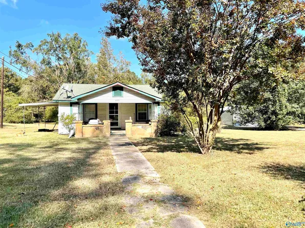 728 Noccalula Dr, Gadsden, AL 35904