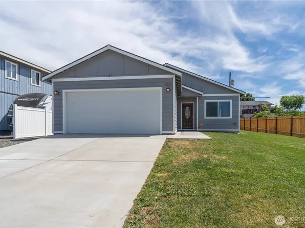 209 W 7th Avenue, Warden, WA 98857
