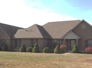 4412 Lakeshore Dr, Kokomo, IN 46901