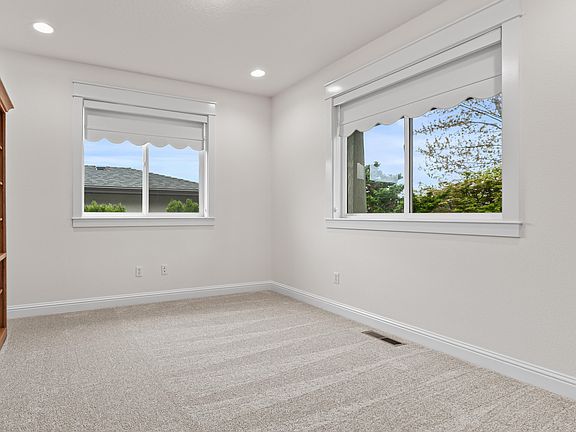 4th image of 4310 Vista Pointe Dr