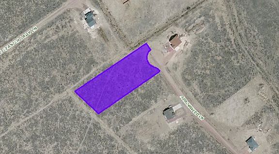 3rd image of 1147 N Arrowweed Ln