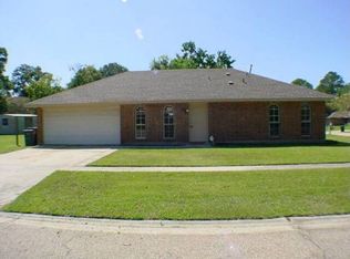 1712 Outrigger Dr, Baton Rouge, LA 70816