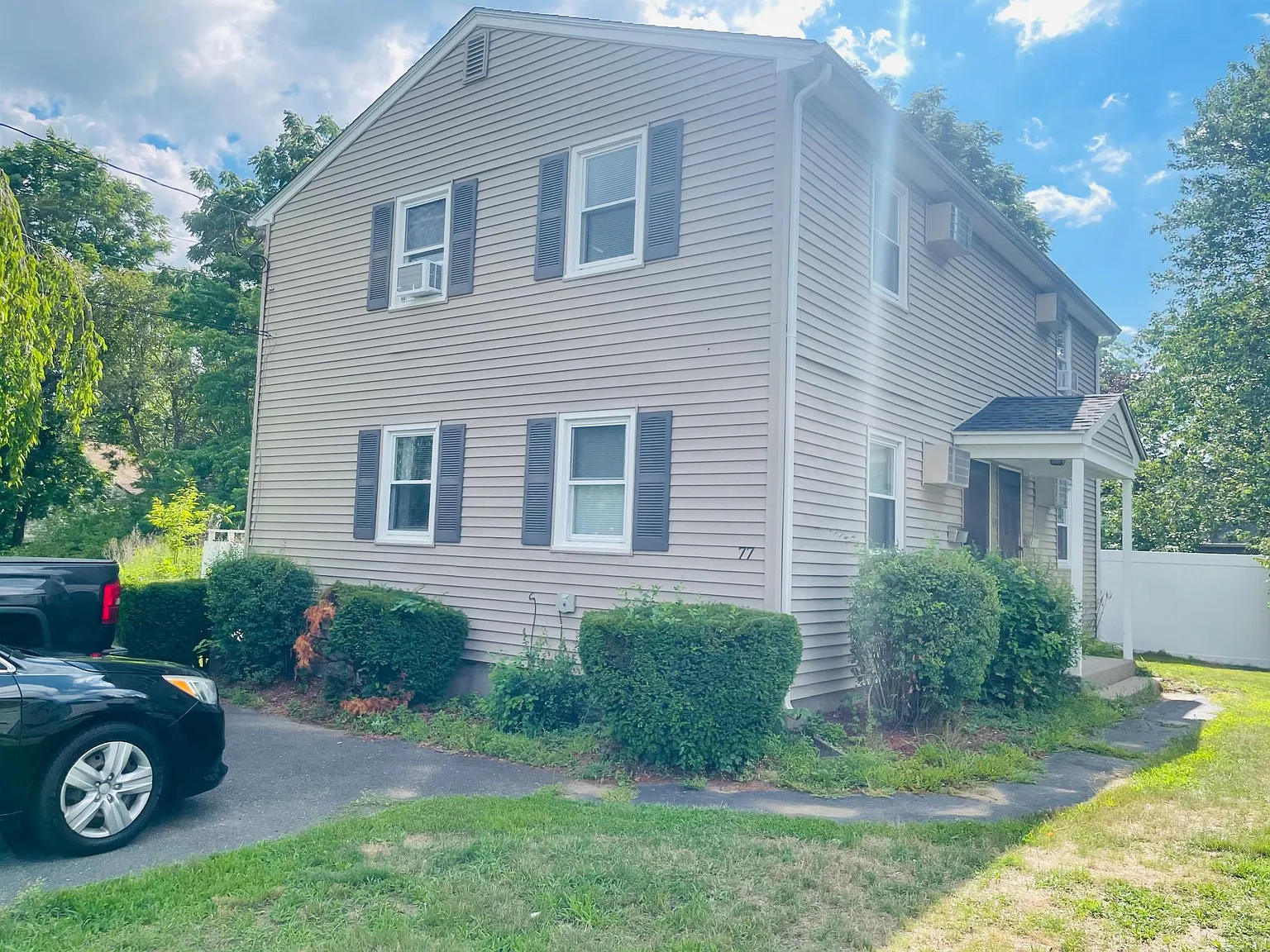 77 Moseley Ave — Photo 1