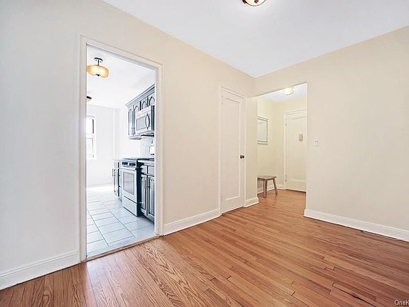5th image of 50 N Broadway APT 4E